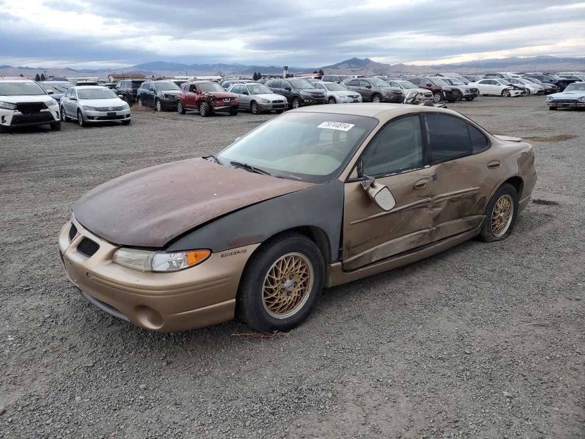 PONTIAC GRANDPRIX , 1998