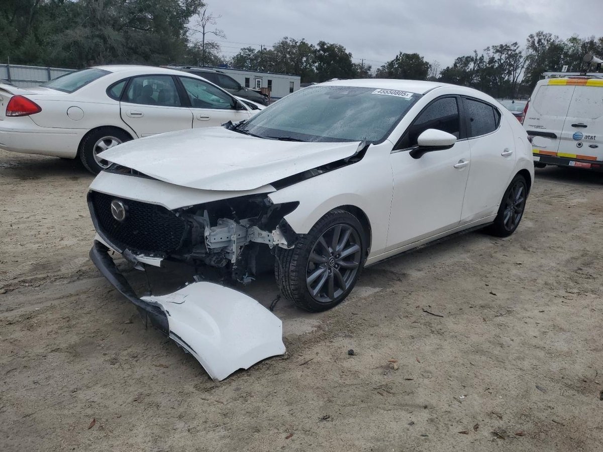 MAZDA 3 , 2019