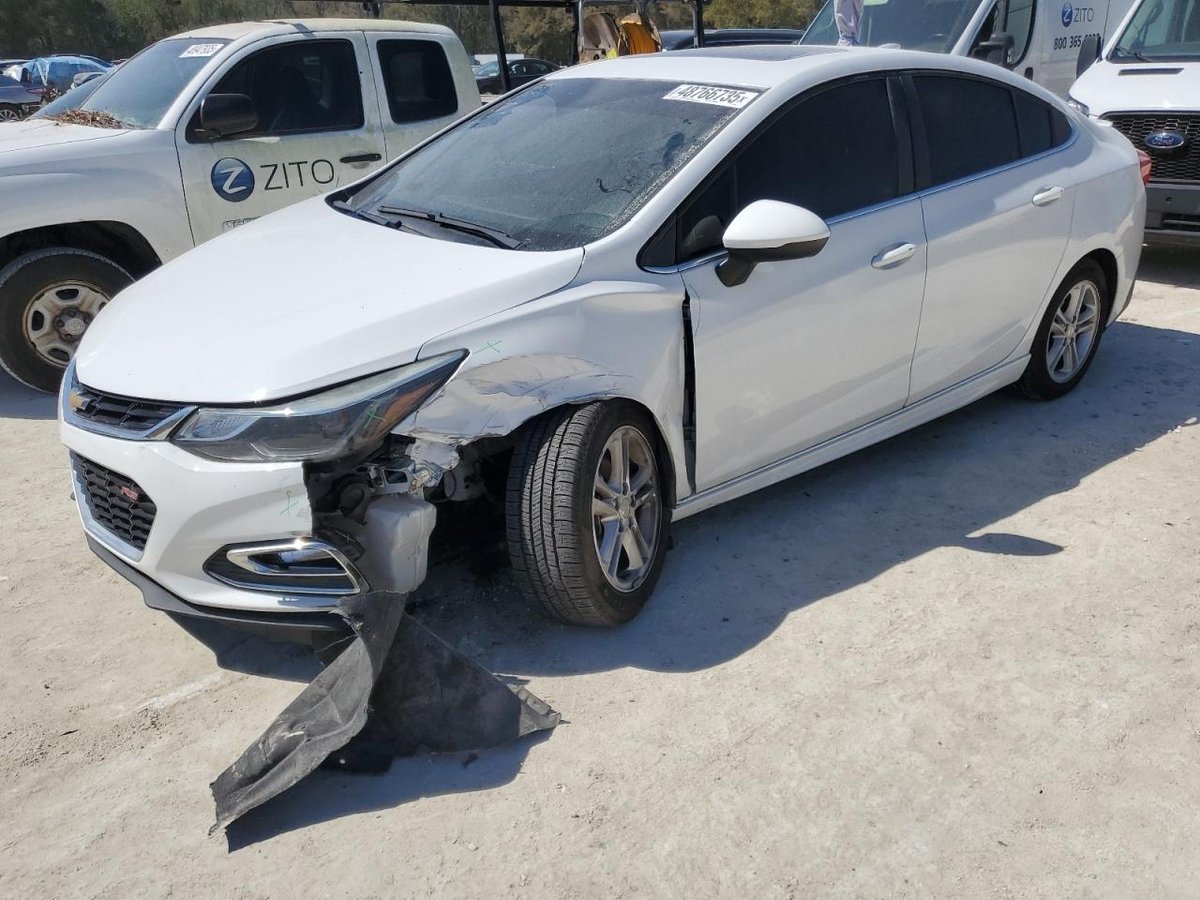 CHEVROLET CRUZE , 2018