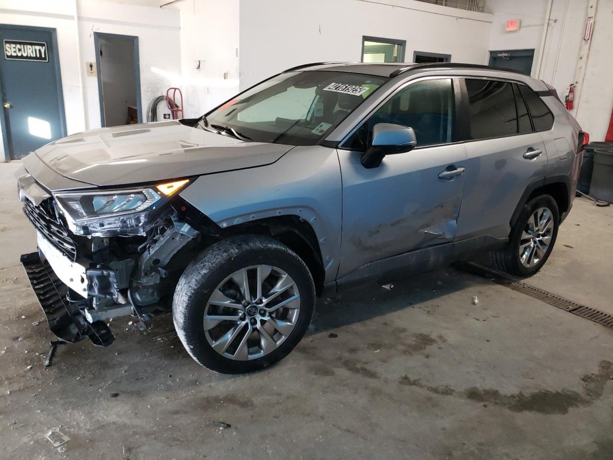 TOYOTA RAV4 , 2021
