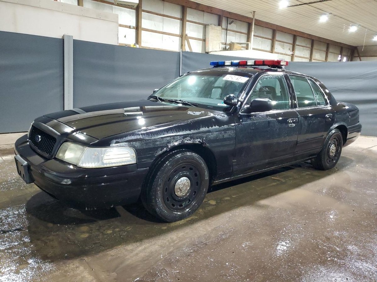 FORD CROWN VIC , 2005