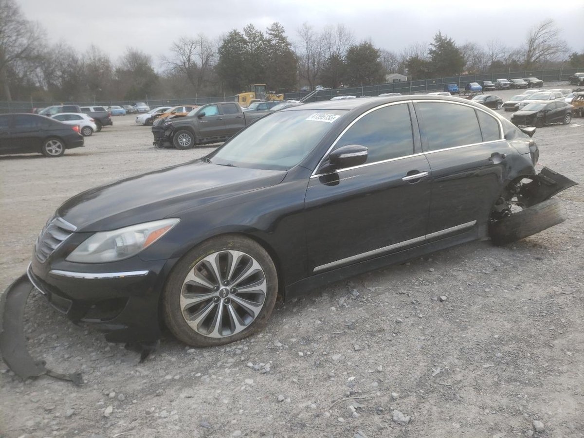 HYUNDAI GENESIS , 2014
