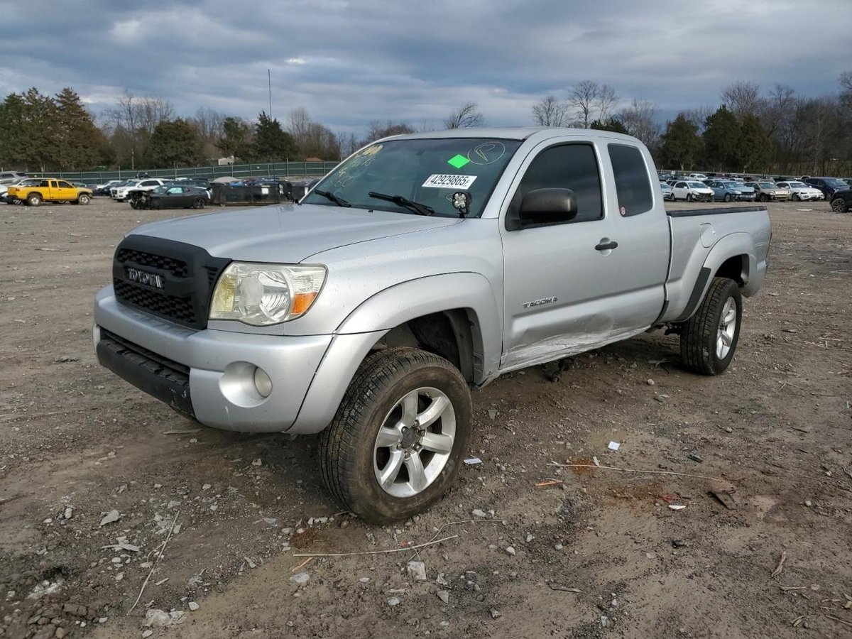 TOYOTA TACOMA , 2008