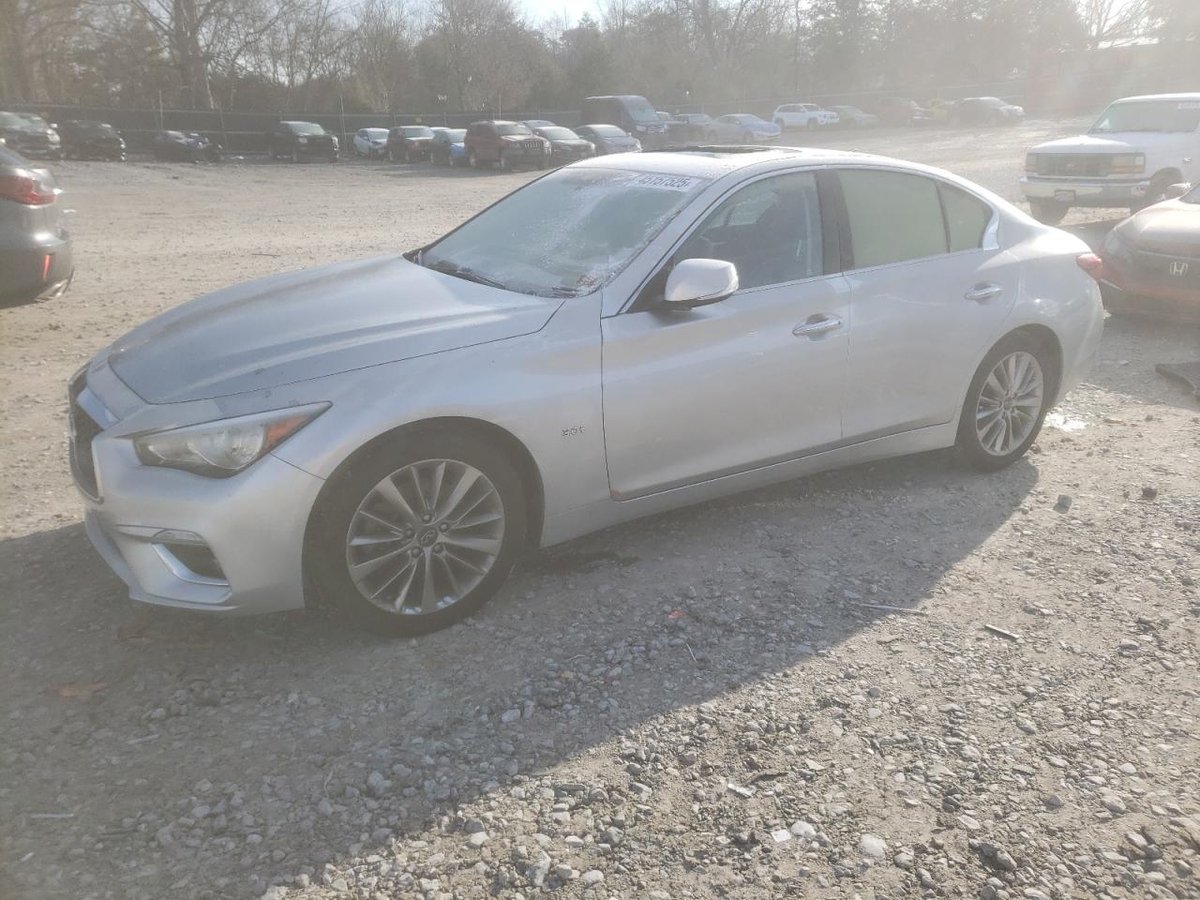 INFINITI Q50 , 2019
