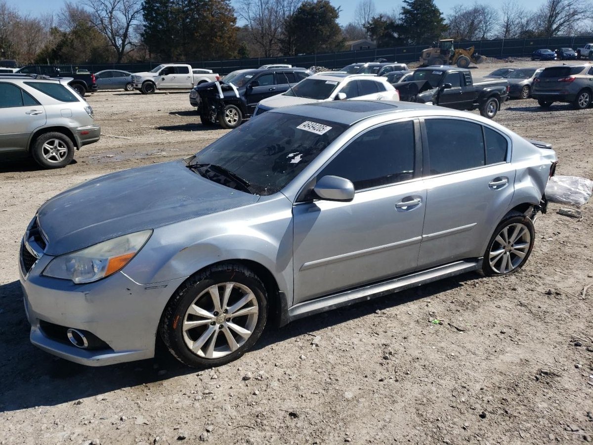 SUBARU LEGACY , 2013