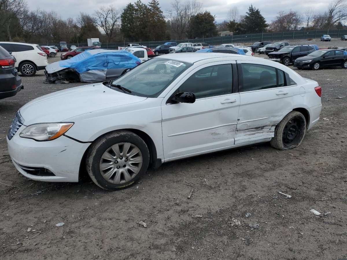CHRYSLER 200 , 2014