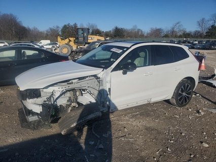 XC60 PLUS 