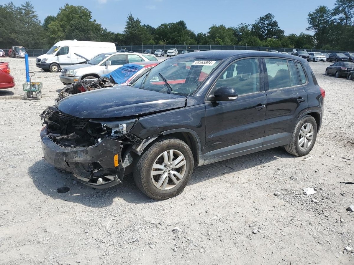 VOLKSWAGEN  TIGUAN , 2012