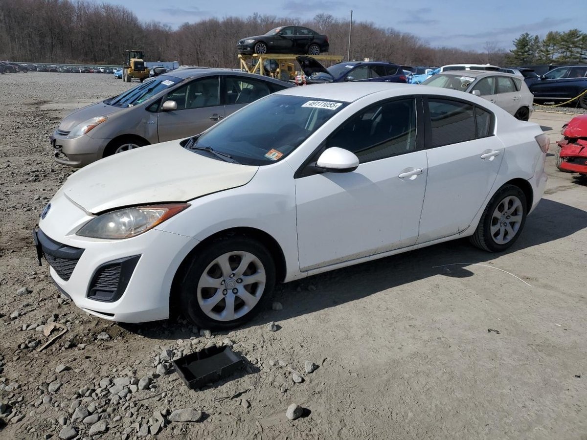 MAZDA 3 , 2011