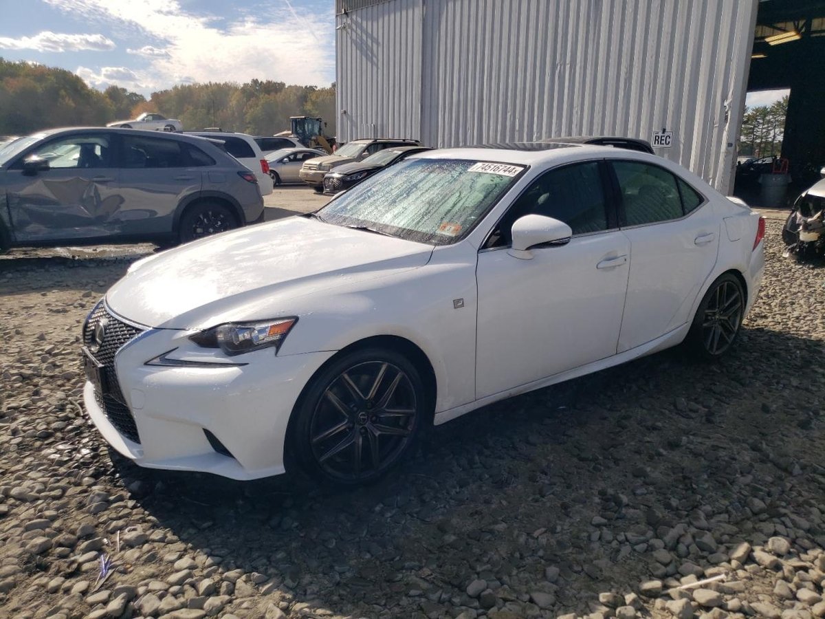 LEXUS IS , 2015