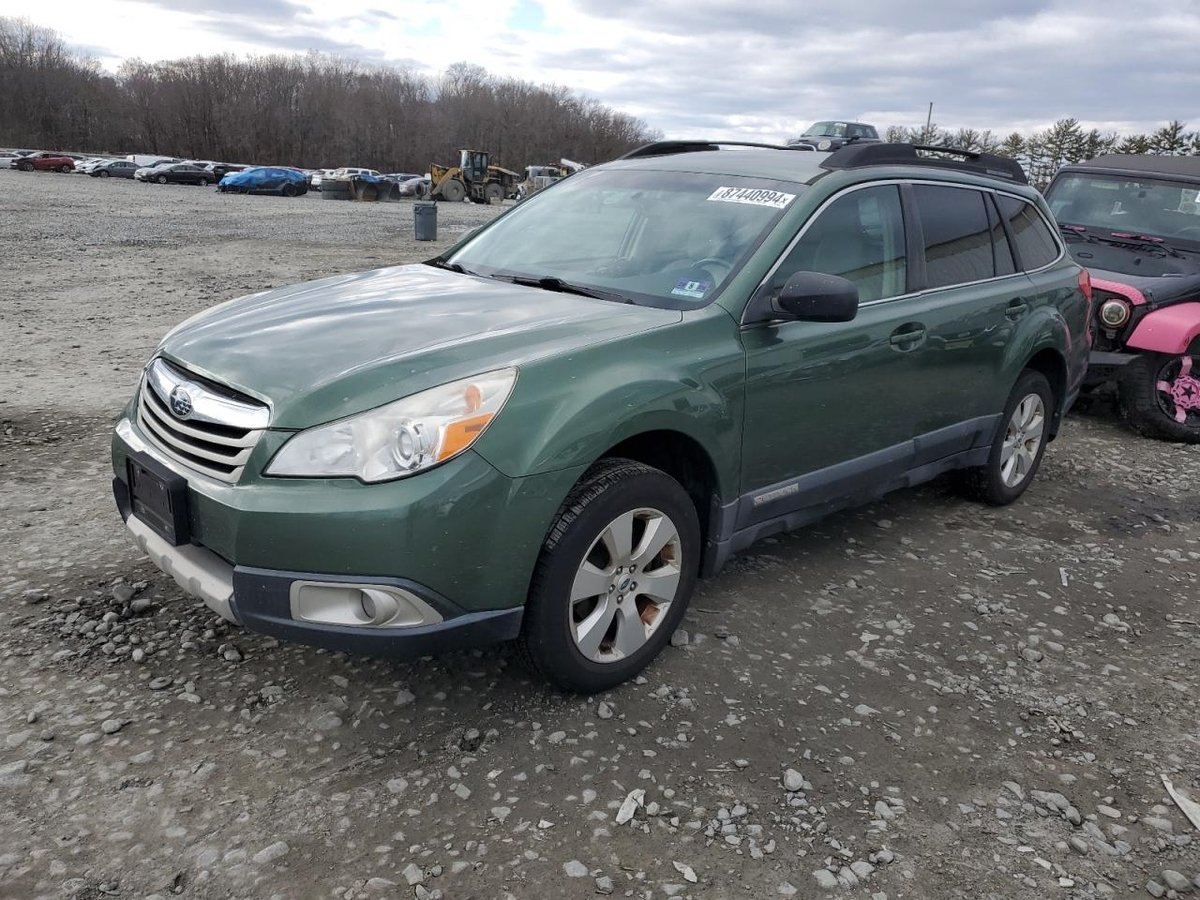 SUBARU OUTBACK , 2012