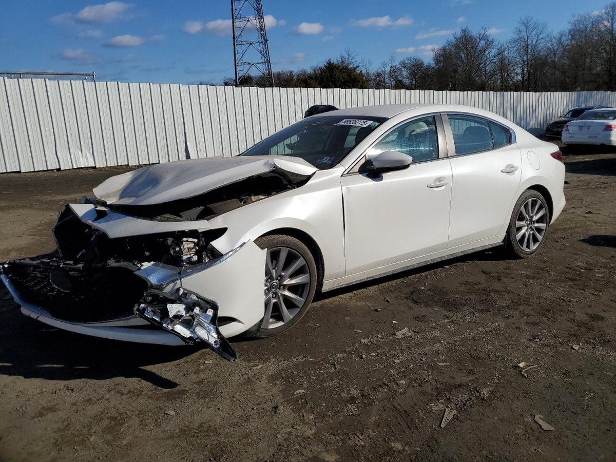 MAZDA 3 , 2019