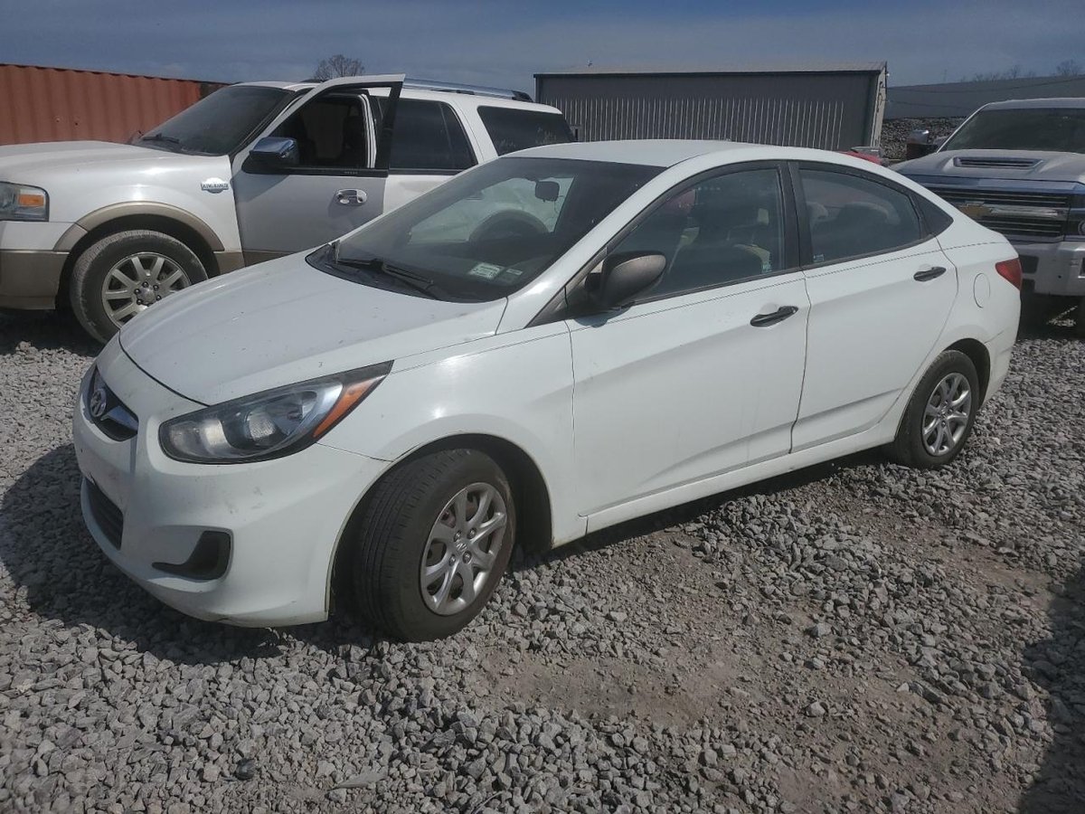 HYUNDAI ACCENT , 2012