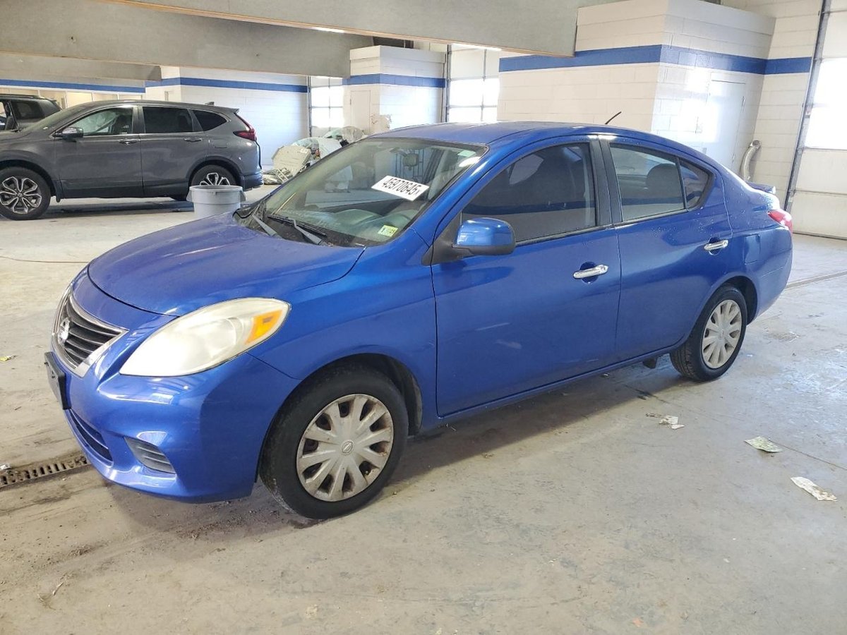 NISSAN VERSA , 2013