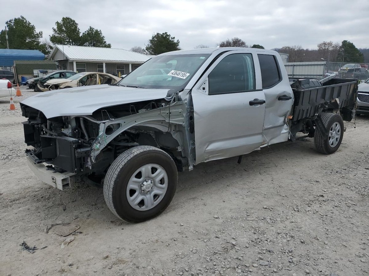 TOYOTA TUNDRA , 2024