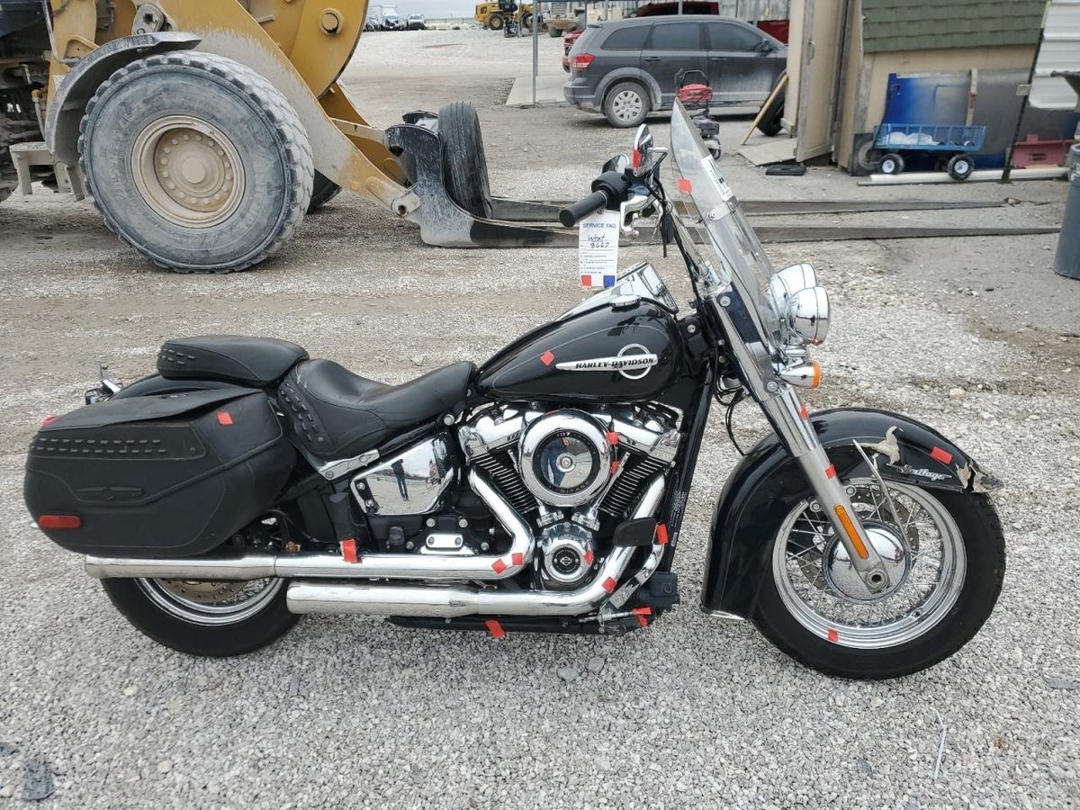 HARLEY-DAVIDSON FLHC , 2020