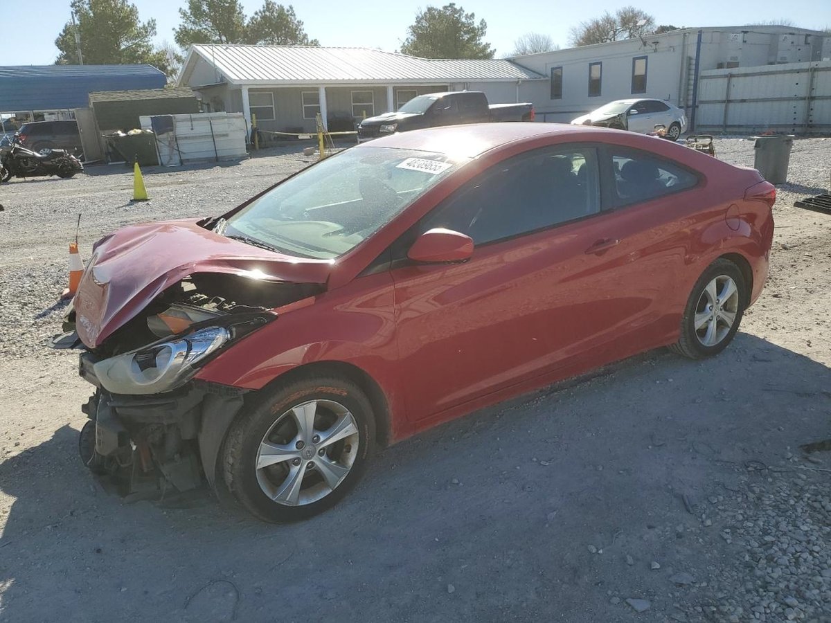HYUNDAI ELANTRA , 2013
