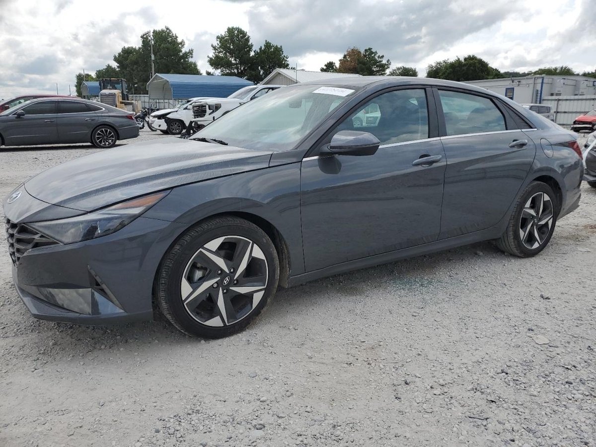 HYUNDAI ELANTRA , 2023