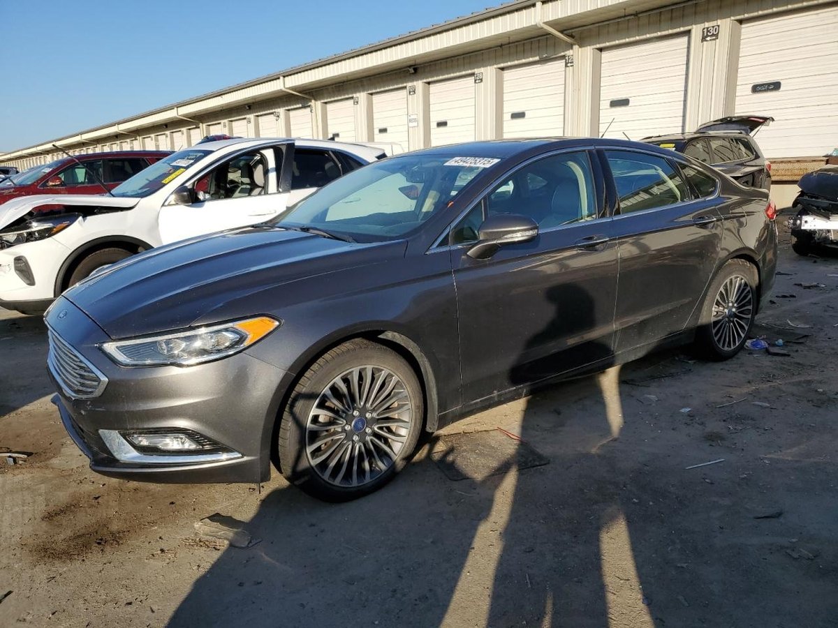 FORD FUSION , 2017