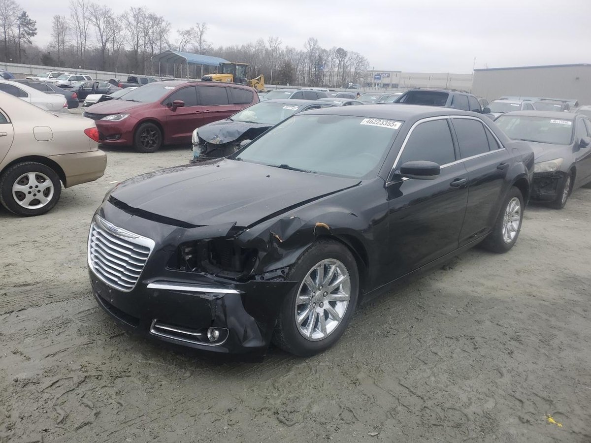 CHRYSLER 300 , 2014