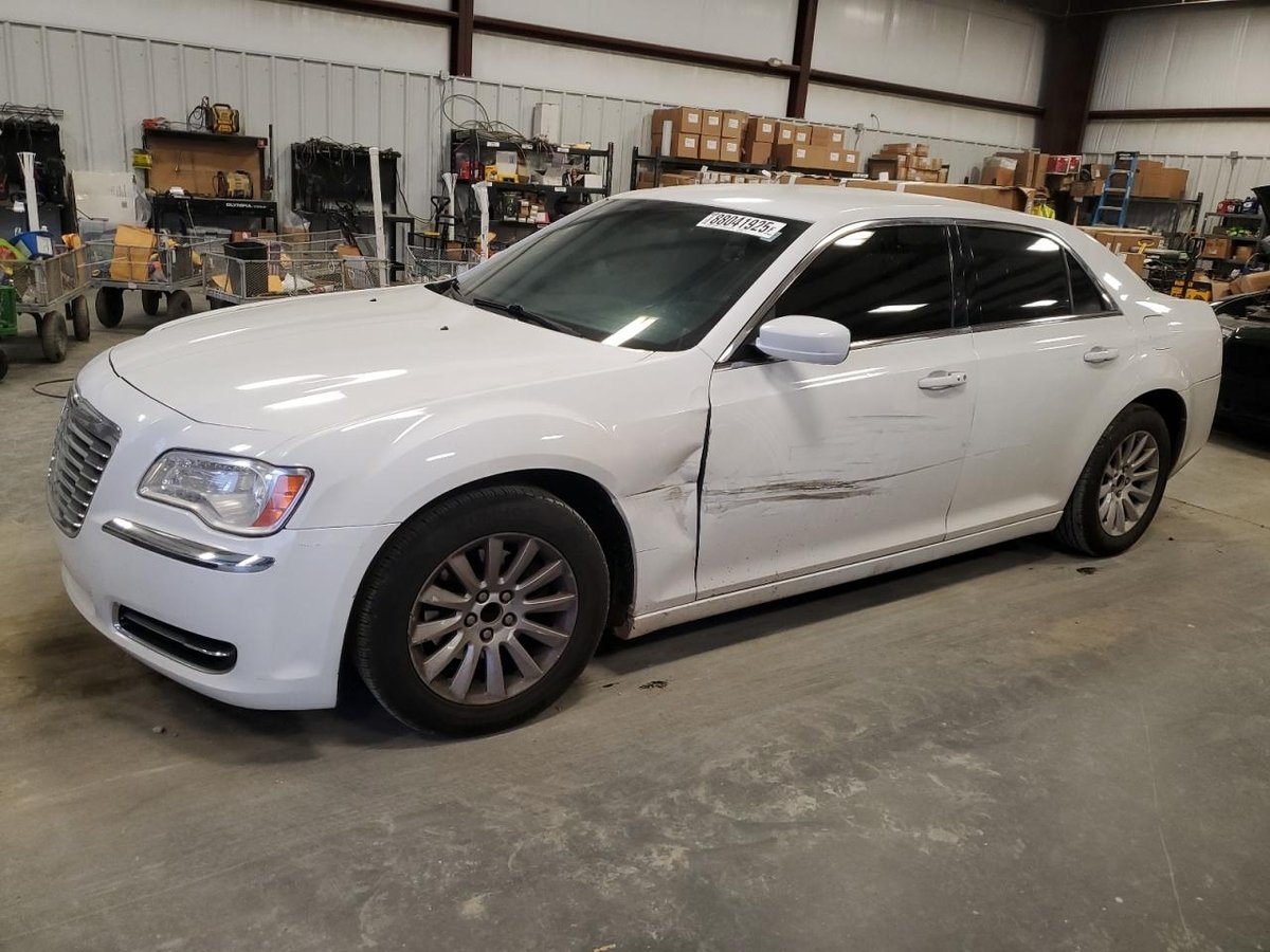 CHRYSLER 300 , 2012