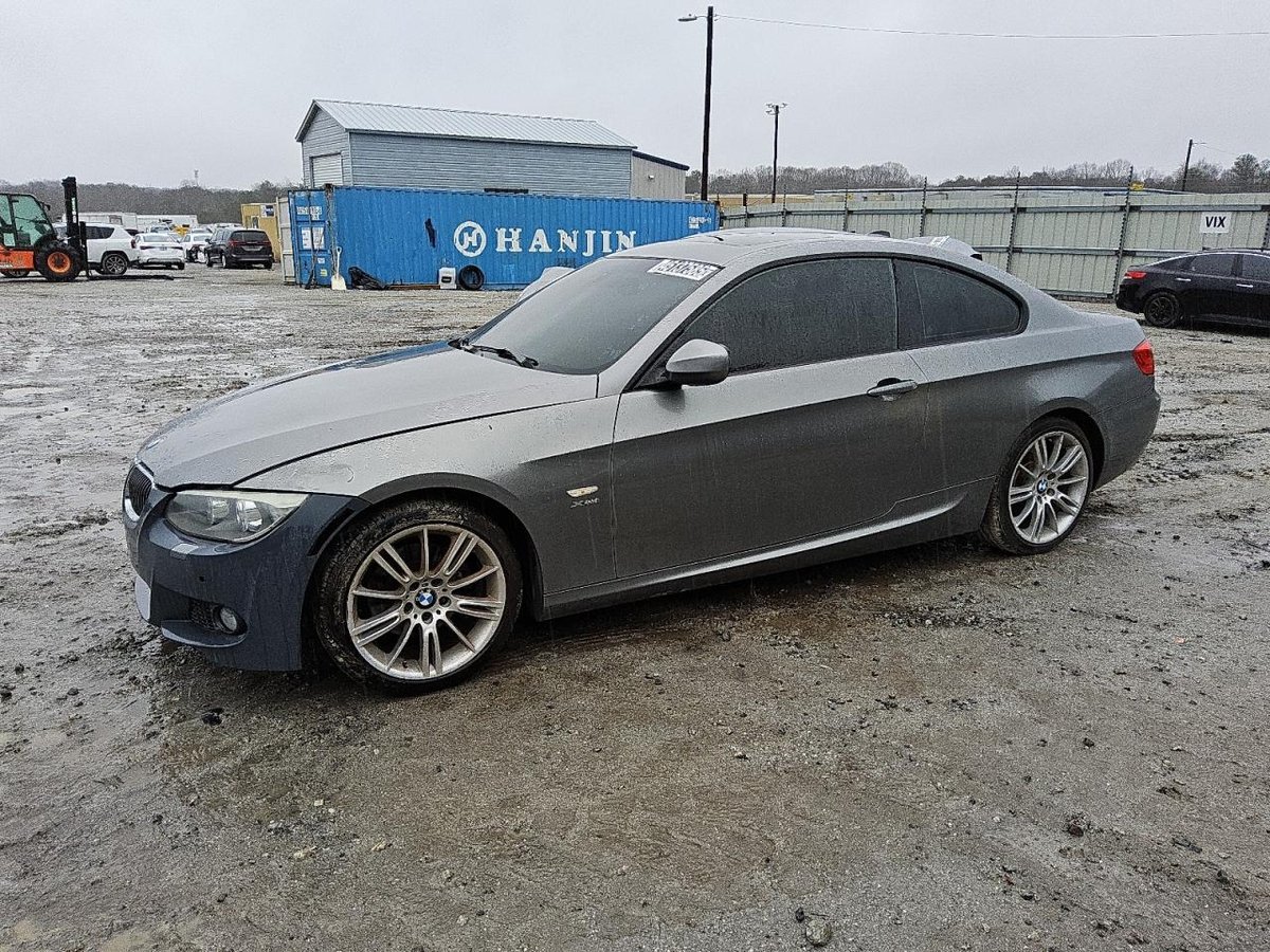 BMW 3 SERIES , 2011