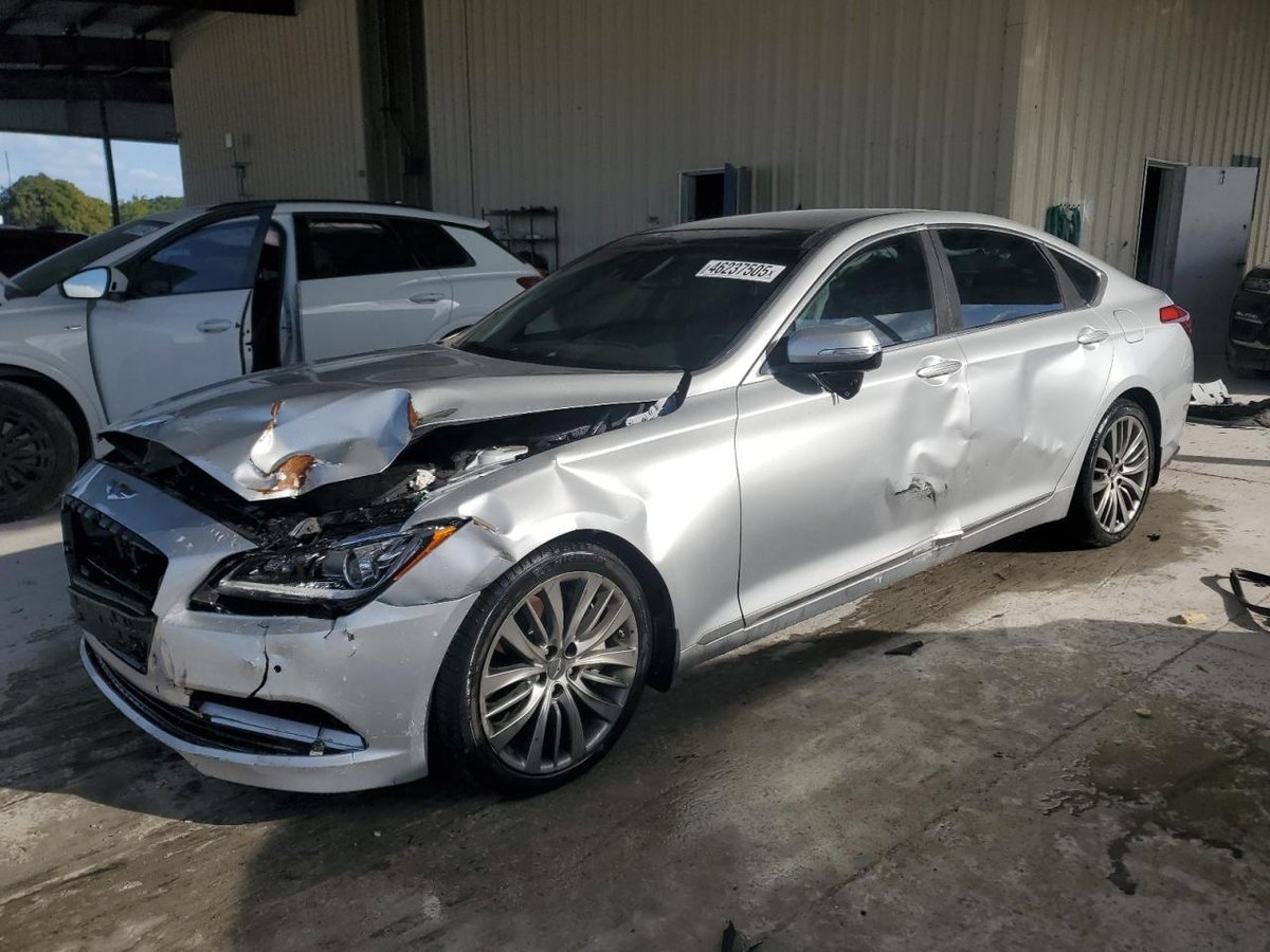 HYUNDAI GENESIS , 2015