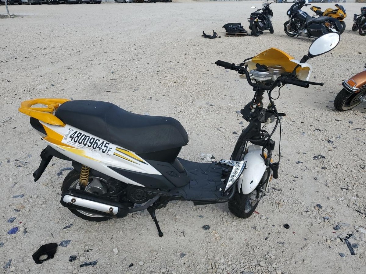 ZHNG SCOOTER , 2015