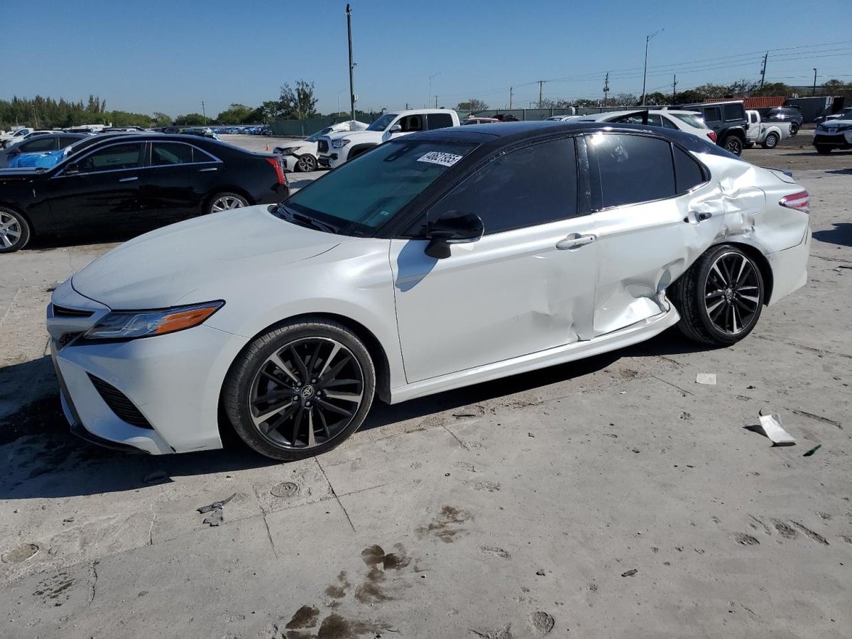 TOYOTA CAMRY , 2020
