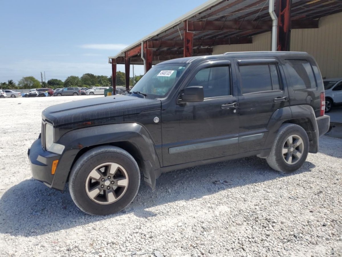 JEEP LIBERTY , 2008