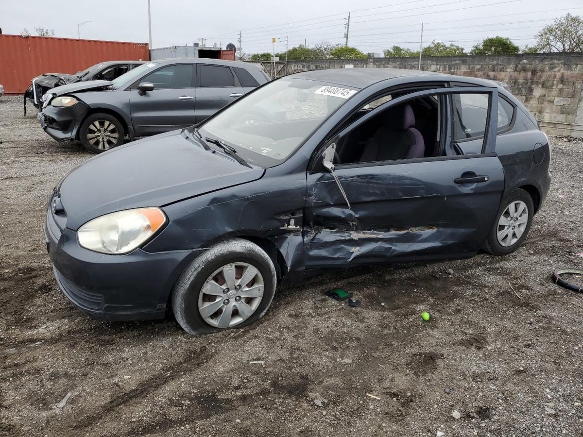 HYUNDAI ACCENT , 2010