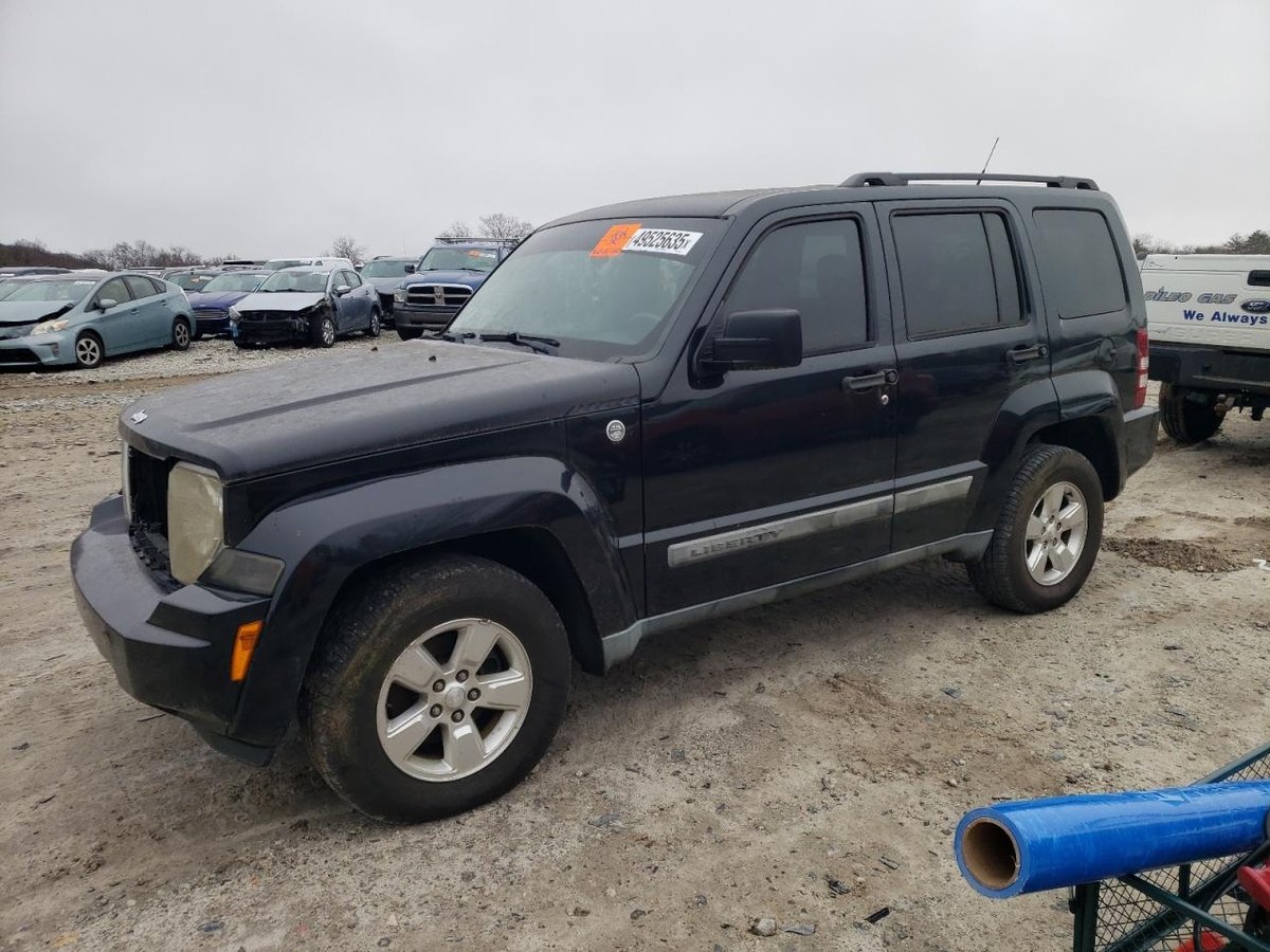 JEEP LIBERTY , 2011
