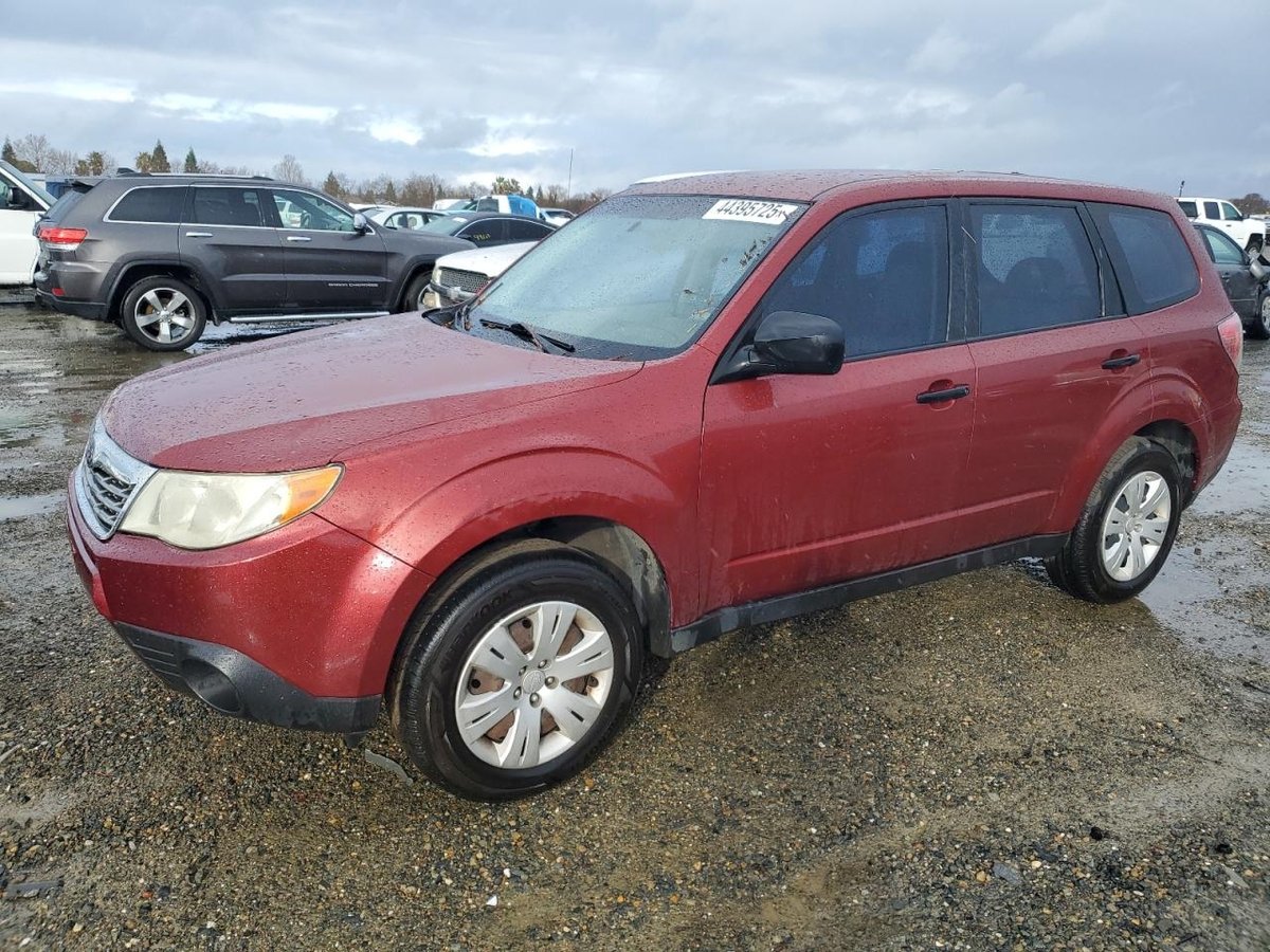 SUBARU FORESTER , 2010