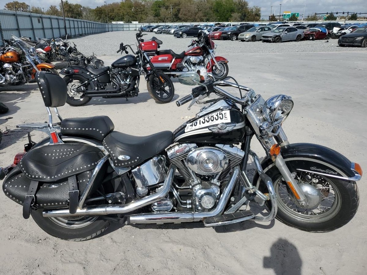 HARLEY-DAVIDSON FL , 2003