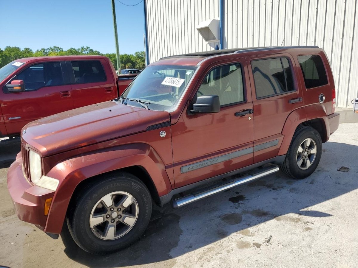 JEEP LIBERTY , 2008