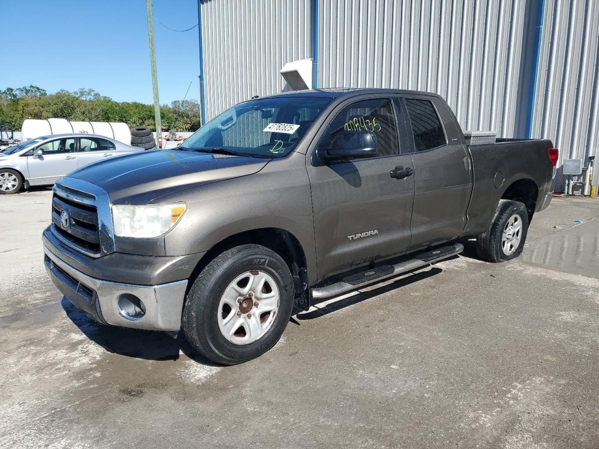 TOYOTA TUNDRA , 2010