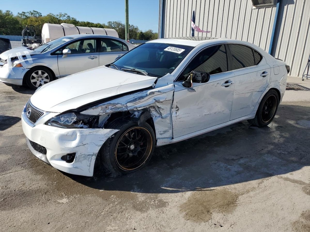LEXUS IS , 2009