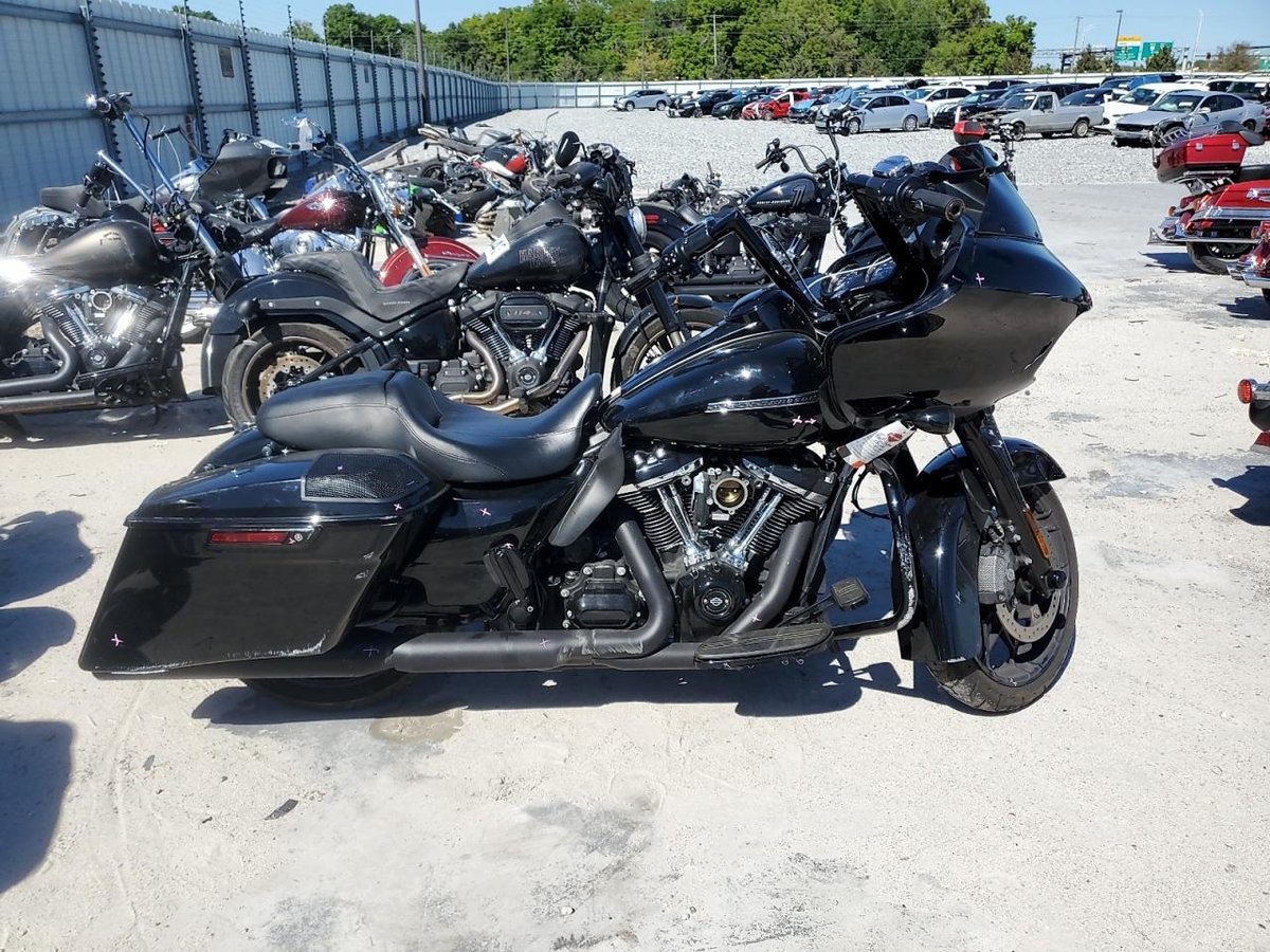 HARLEY-DAVIDSON FL , 2020