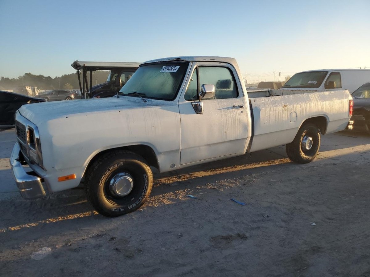 DODGE  D SERIES , 1992