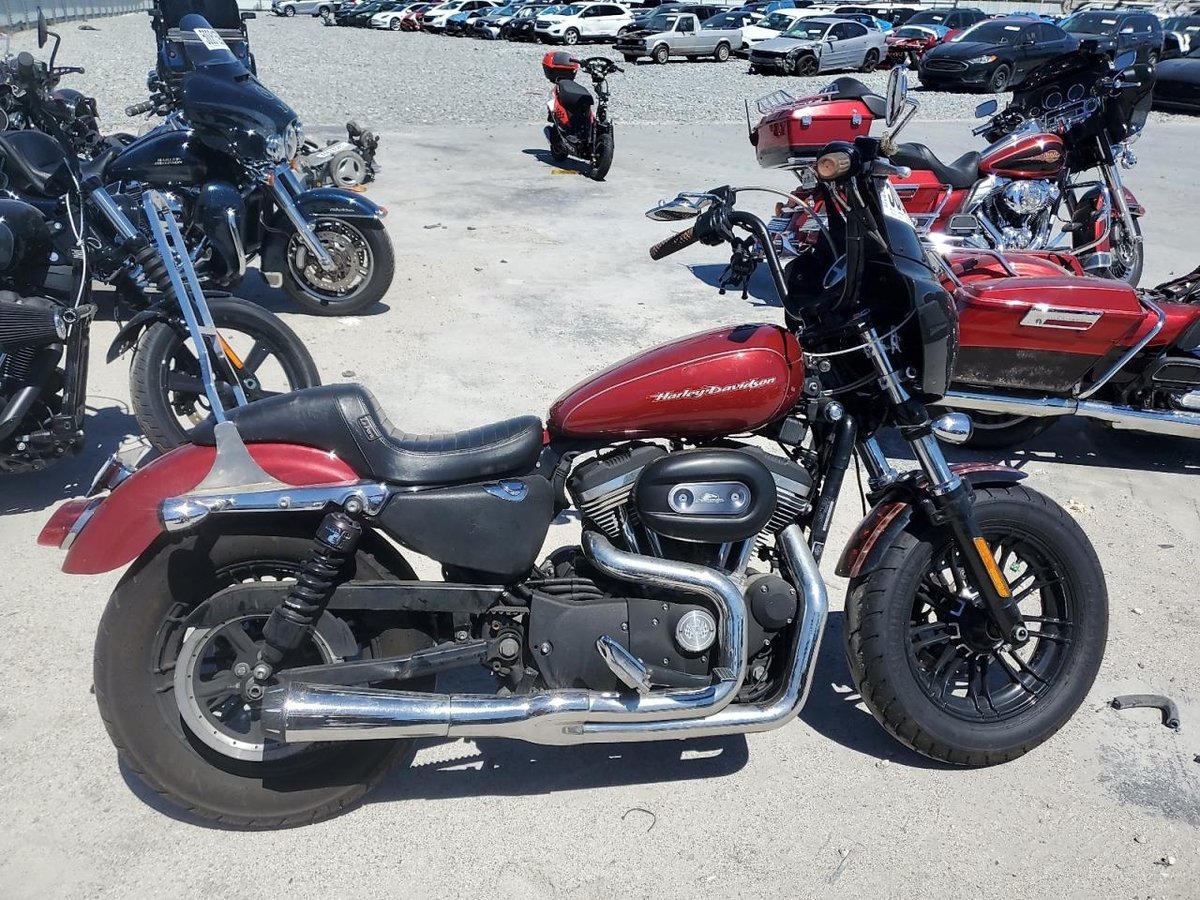 HARLEY-DAVIDSON XL883 C , 2006