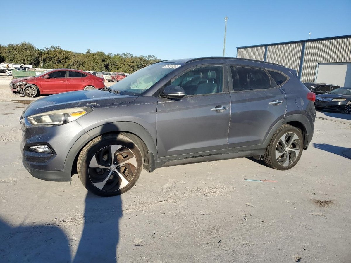 HYUNDAI TUCSON , 2016