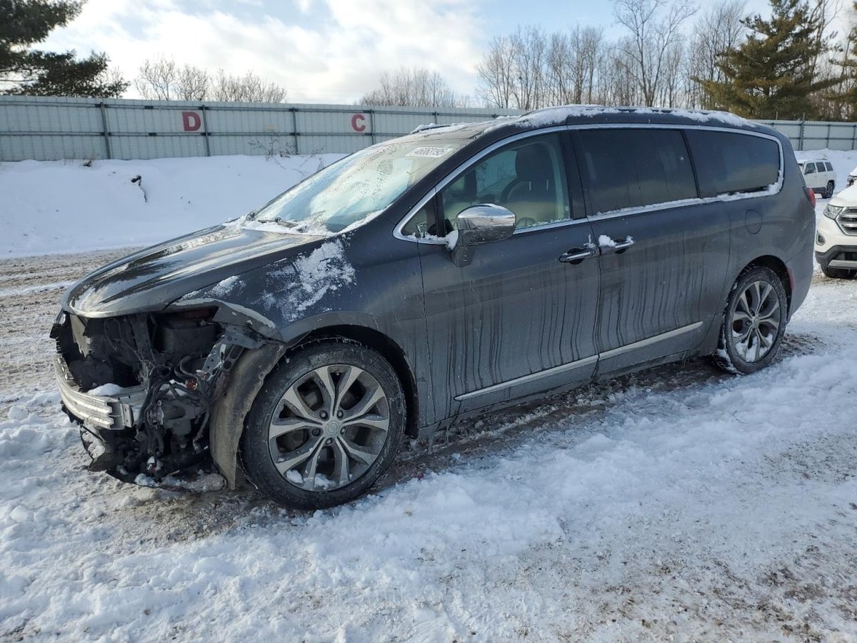 CHRYSLER PACIFICA , 2019