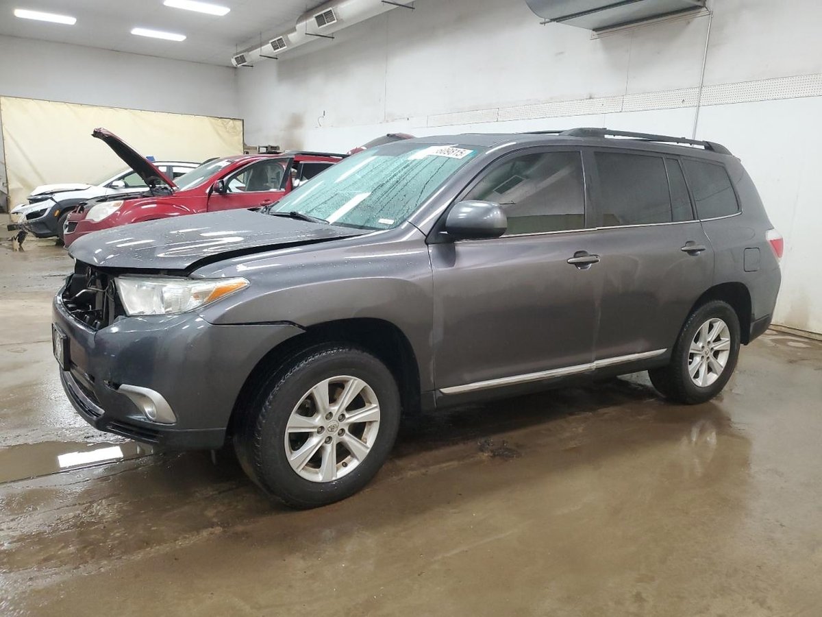 TOYOTA HIGHLANDER , 2012