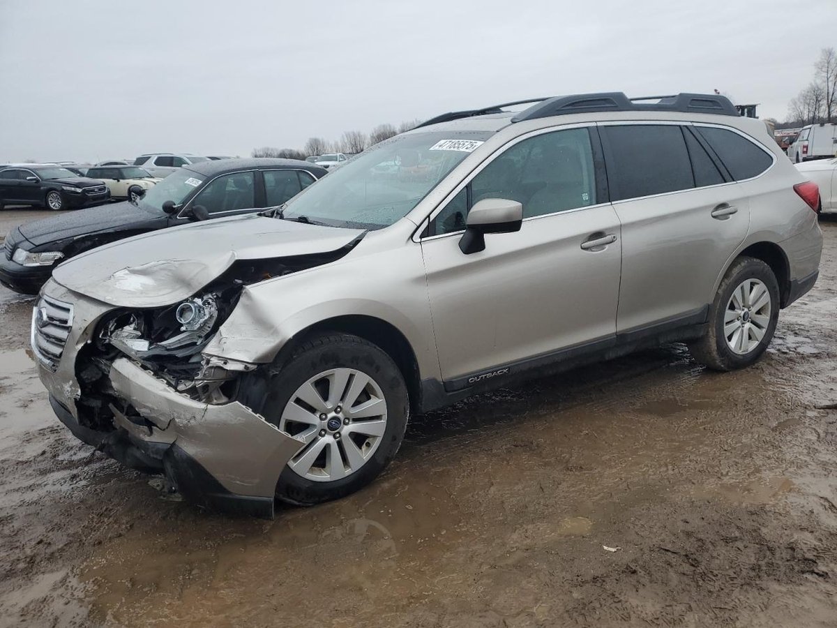 SUBARU OUTBACK , 2016