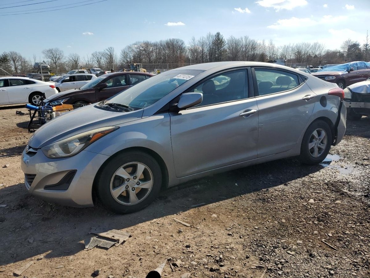 HYUNDAI ELANTRA , 2015