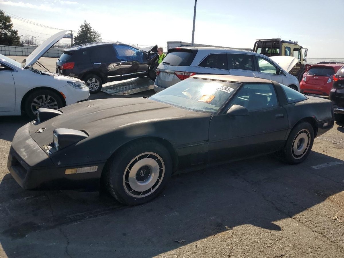 CHEVROLET CORVETTE , 1985