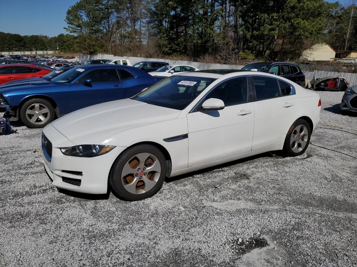 JAGUAR XE , 2017