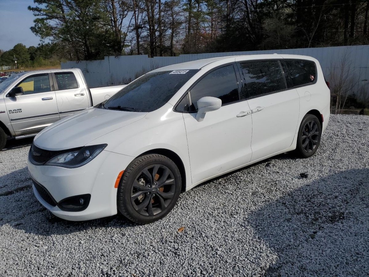 CHRYSLER PACIFICA , 2020