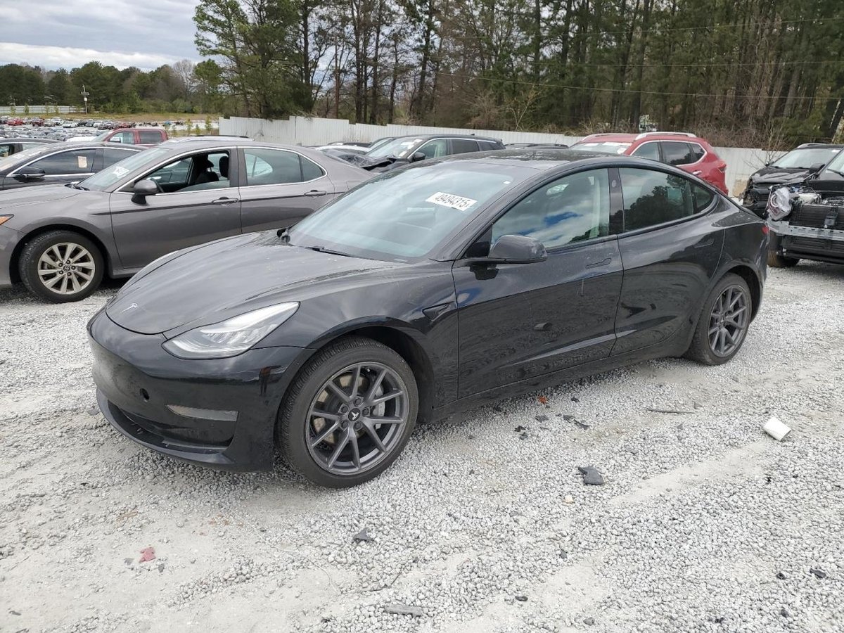 TESLA MODEL 3 , 2021