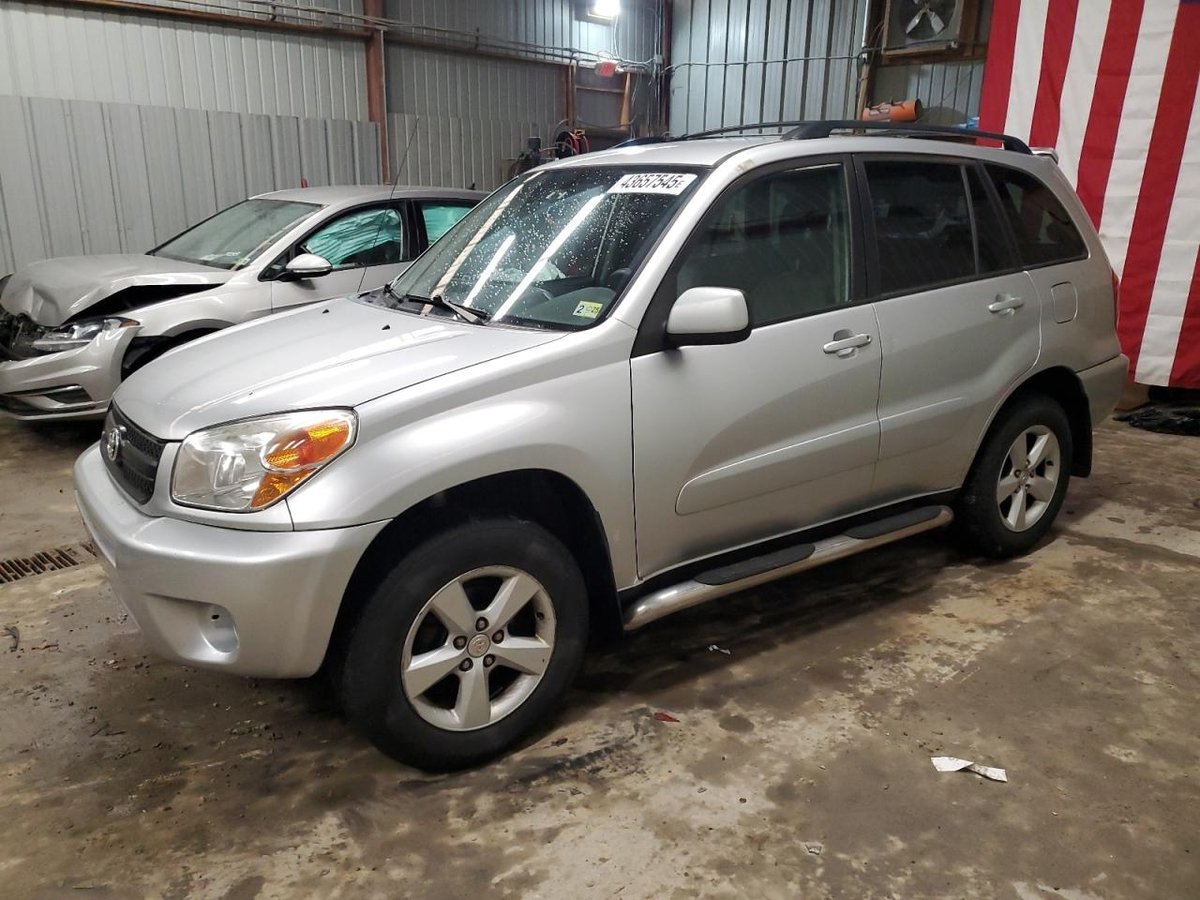 TOYOTA RAV4 , 2004